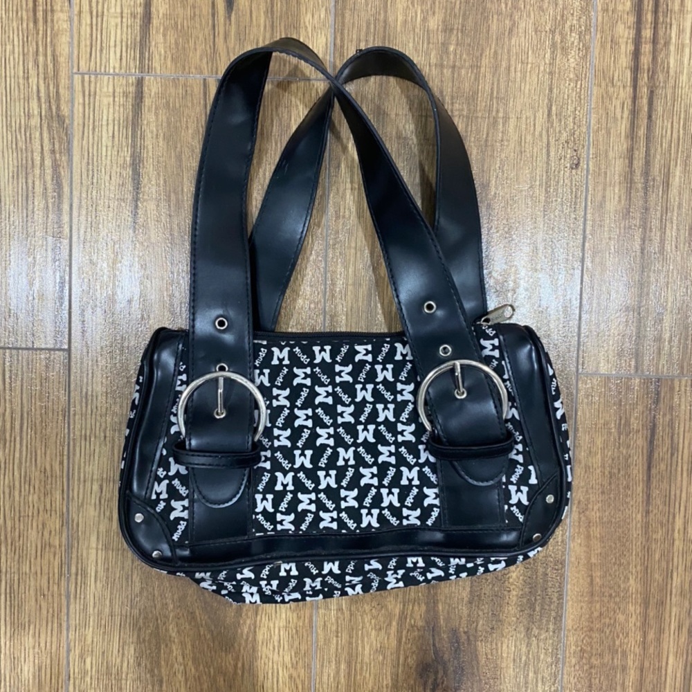 Mudd small hand purse